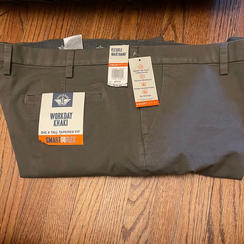 NWT Dockers Men's Workday Khaki Smart 360 Flex Pants size 50x30, taperedfit.